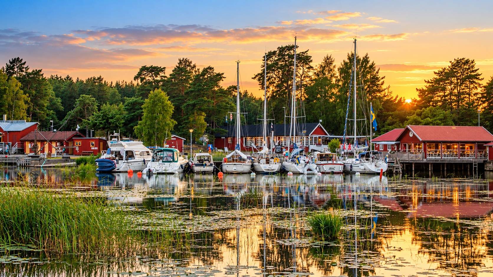 Vänern och småbåtshamn nära Lidköping
